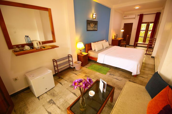 Hotel 53 of 54