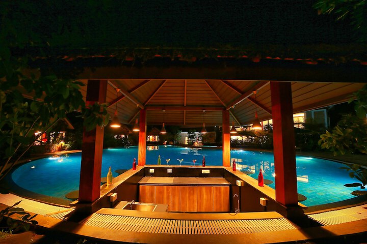 Pool 49 of 98