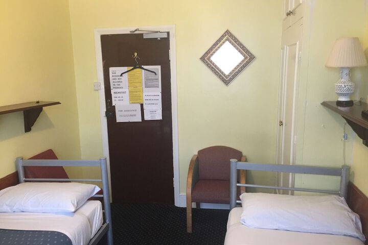 Room 7 of 60