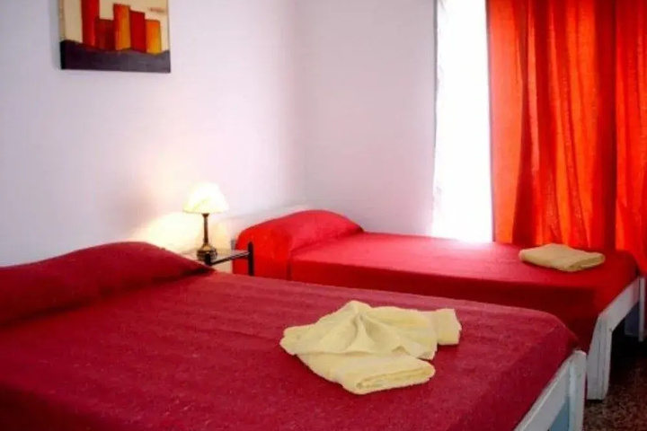Room 6 of 6