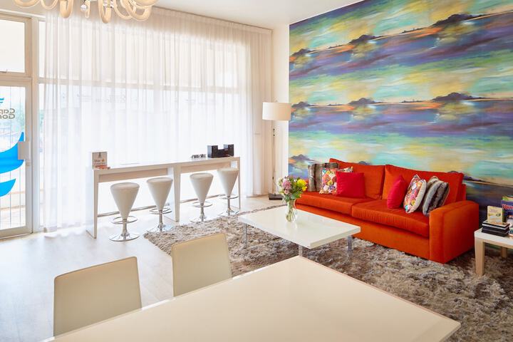 Hotel Interior 2 of 115