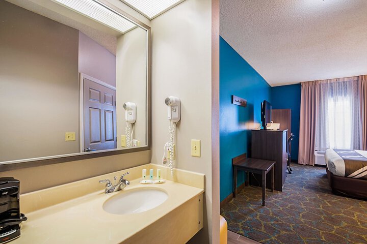 Bathroom sink