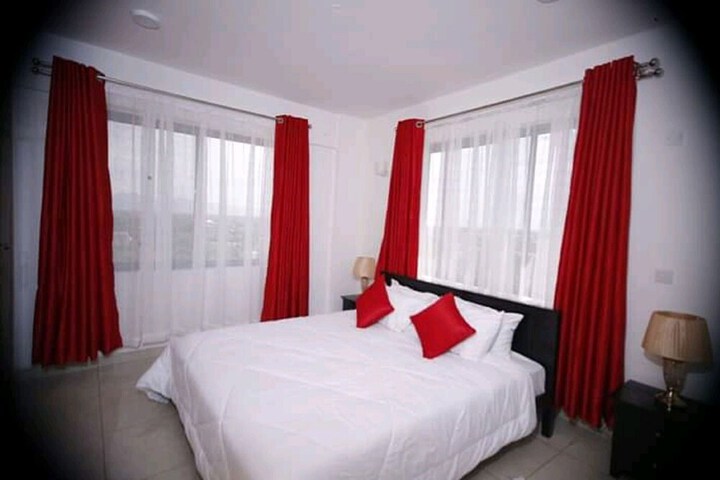 Room 2 of 17