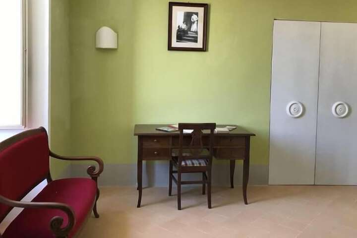 Room 12 of 14