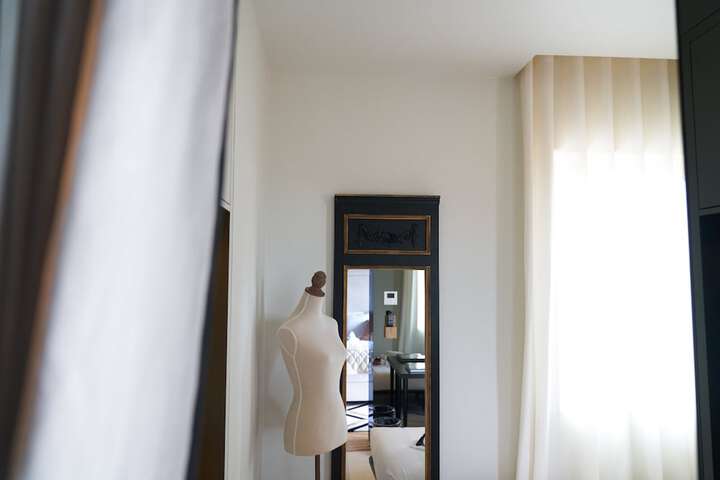 Room 58 of 204