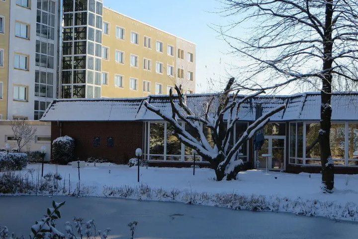 Photo 1