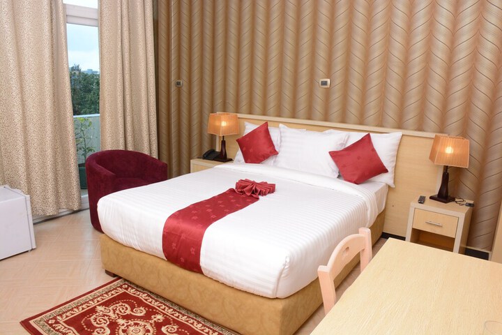 Room 5 of 43