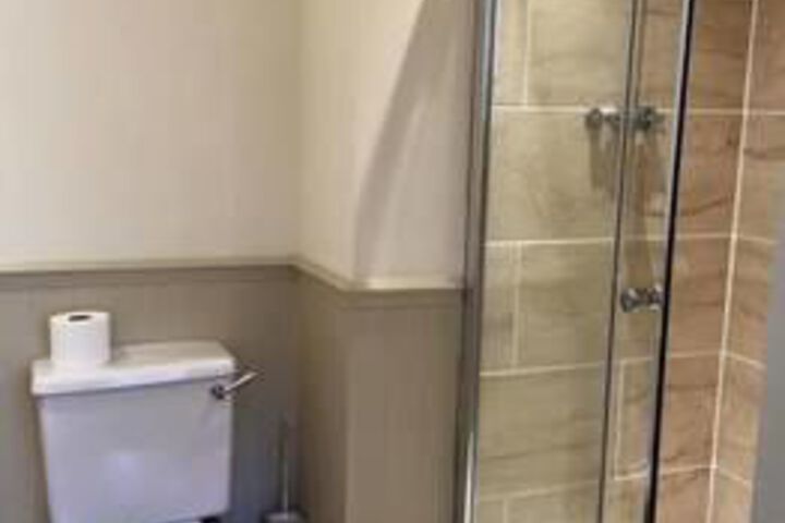 Room 4 of 37