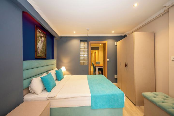 Room 20 of 158