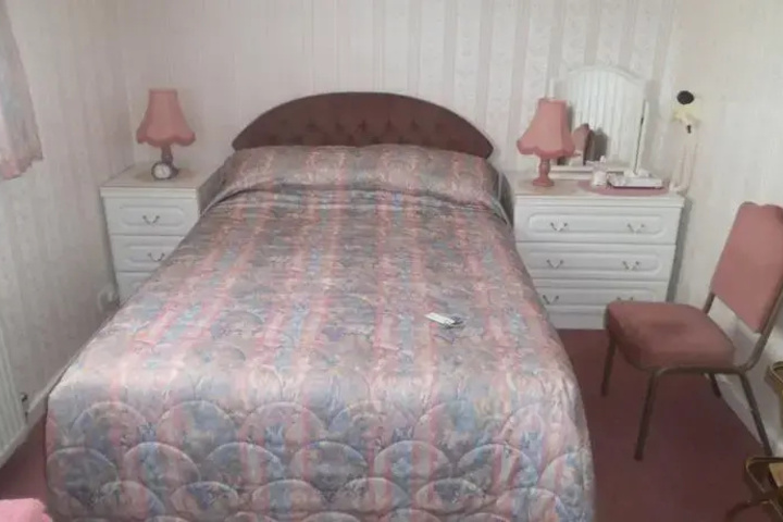 Room 10 of 10