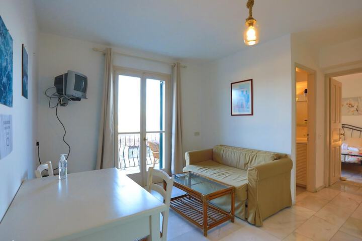 Room 14 of 19