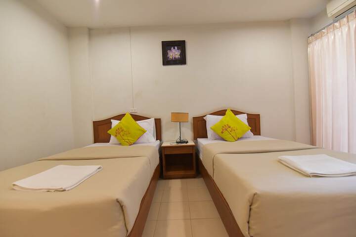 Room 19 of 37