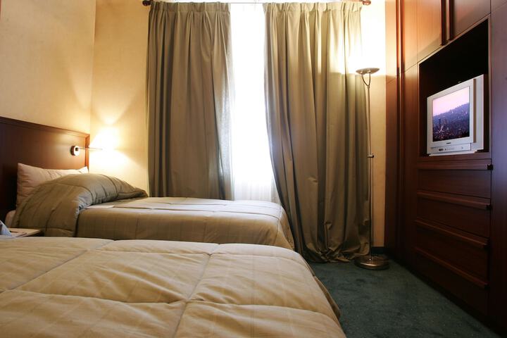 Room 29 of 53