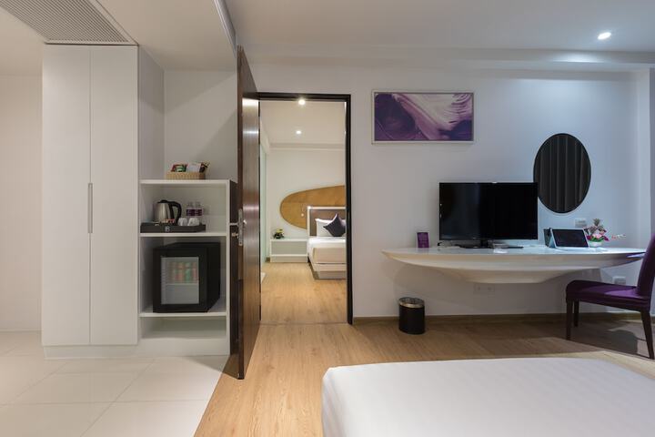 Room 19 of 84