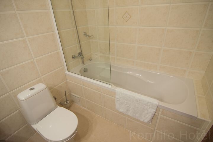 Room 60 of 81