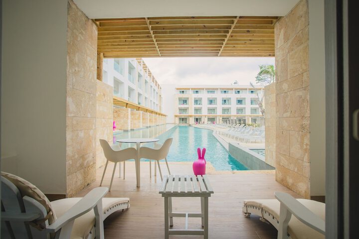 Pool 49 of 155