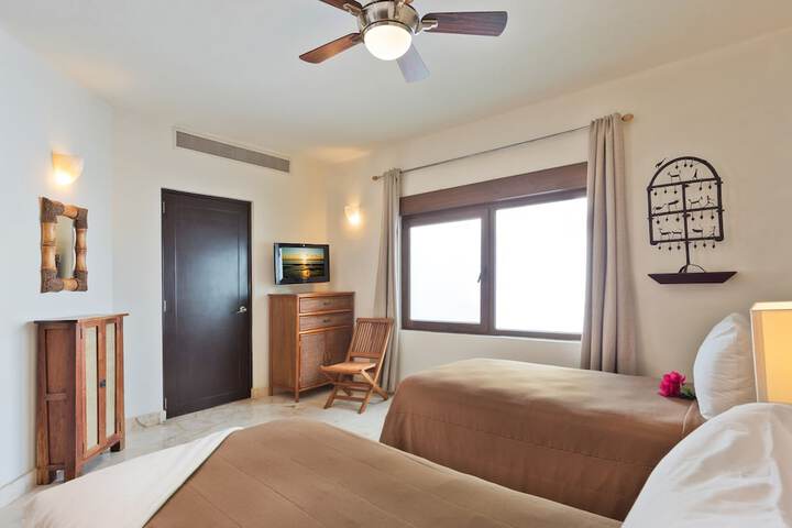 Room 14 of 204