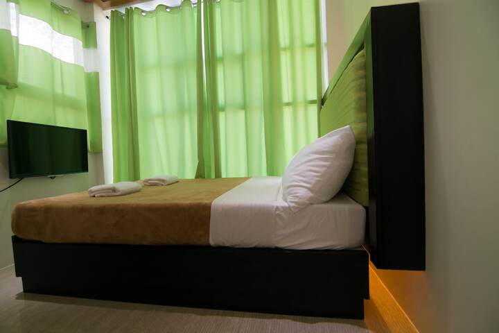 Room 7 of 35