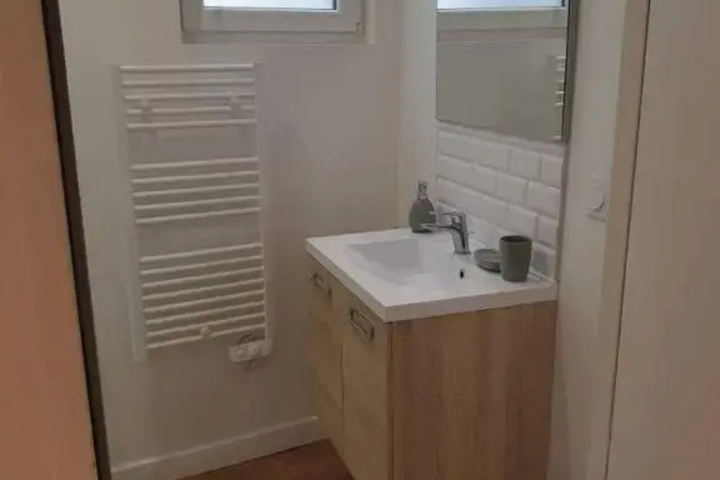 Room 7 of 11