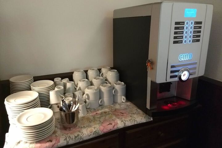 Breakfast/Coffee Service 11 of 13