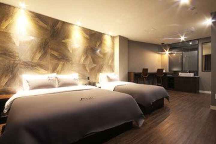 Room 20 of 51