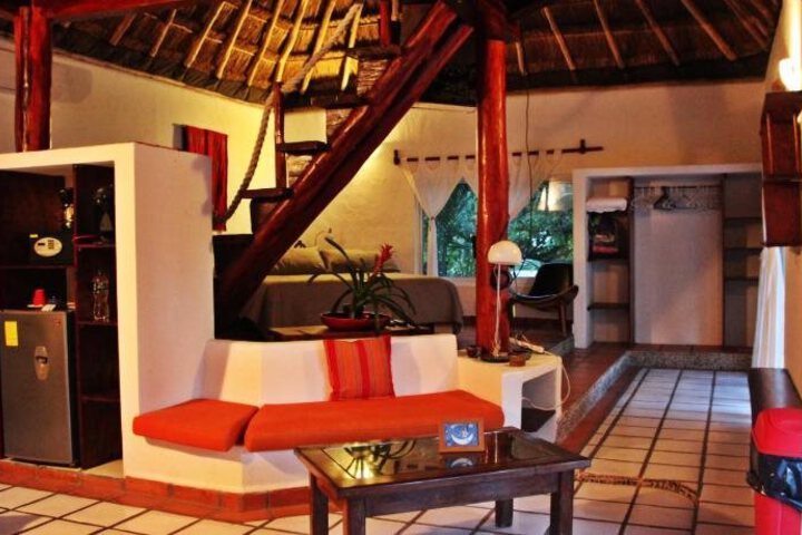 HOTEL QUE ONDA