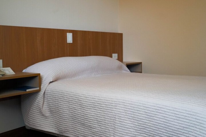 Room 14 of 29