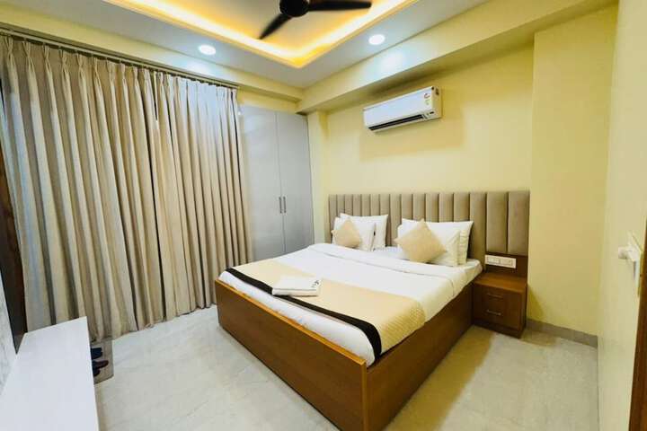 Room 16 of 26