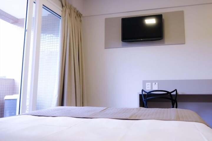 Room 13 of 50