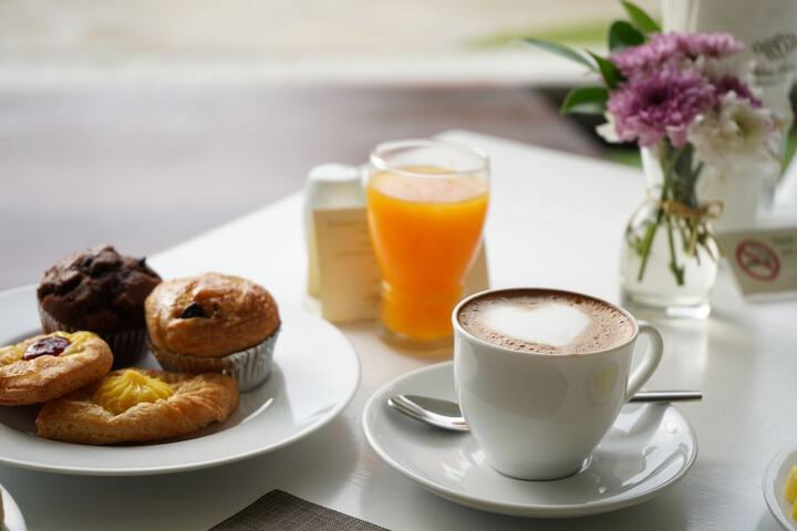 Breakfast/Coffee Service 73 of 113