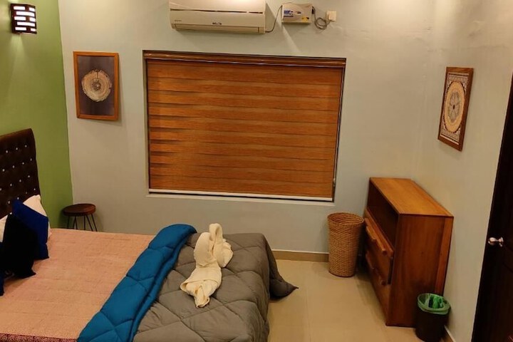 Room 26 of 83