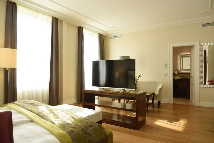 Room 20 of 40