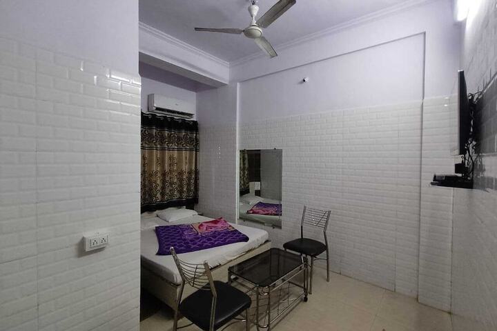 Room 20 of 60