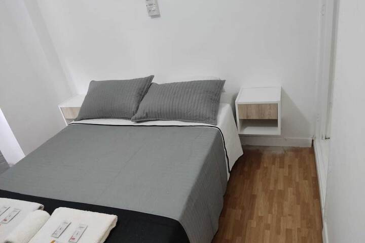 Room 3 of 7