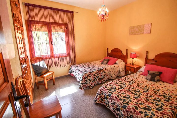 Room 2 of 5