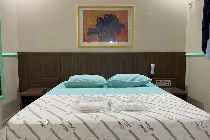 Room 11 of 22