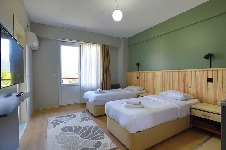 Room 6 of 22