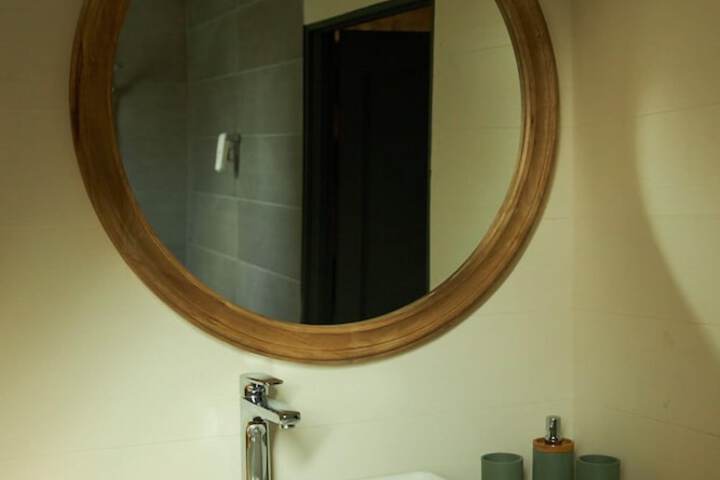 Room 43 of 69