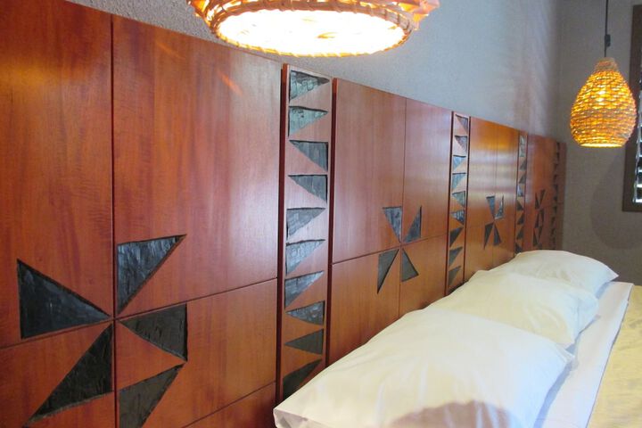Room 5 of 42