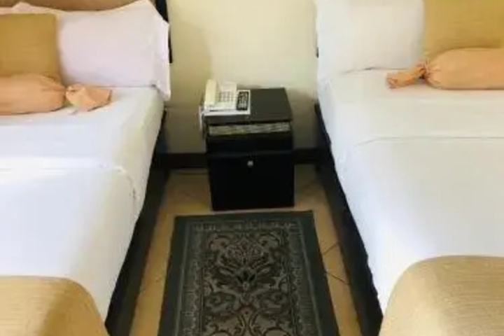 Room 3 of 9