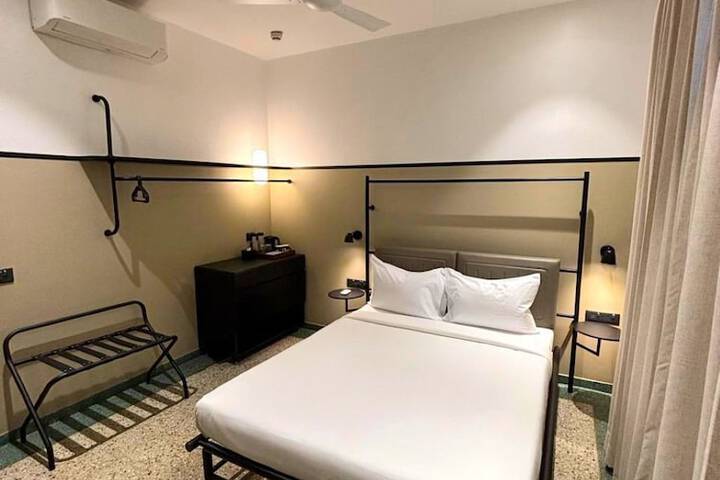 Room 19 of 67