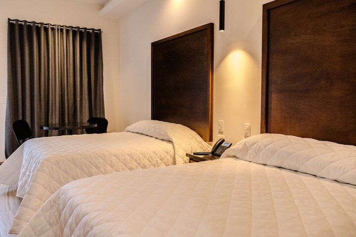 Room 4 of 20