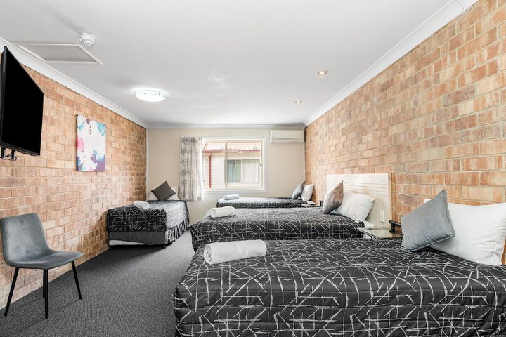 Room 51 of 71