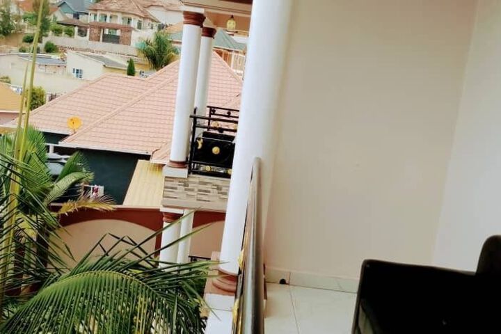 Hotel 4 of 51