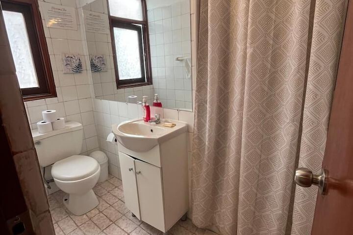 Room 126 of 178
