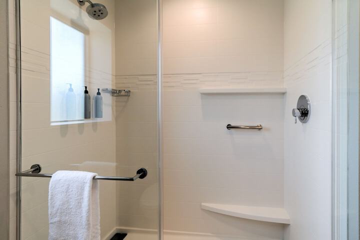 Room 32 of 57