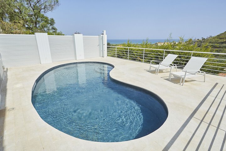 Pool 9 of 20