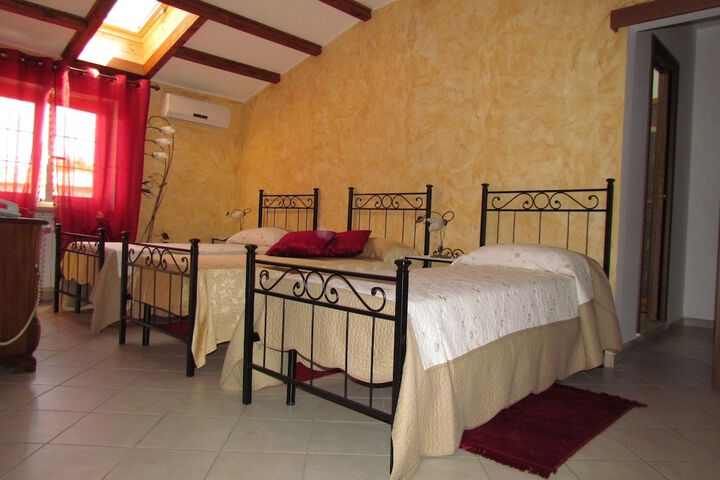 Room 4 of 59