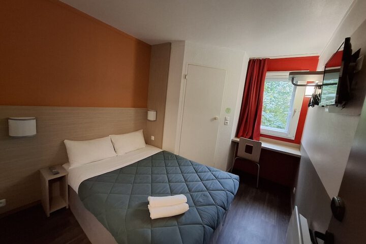 Room 4 of 21