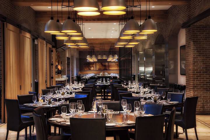 Dining 87 of 116